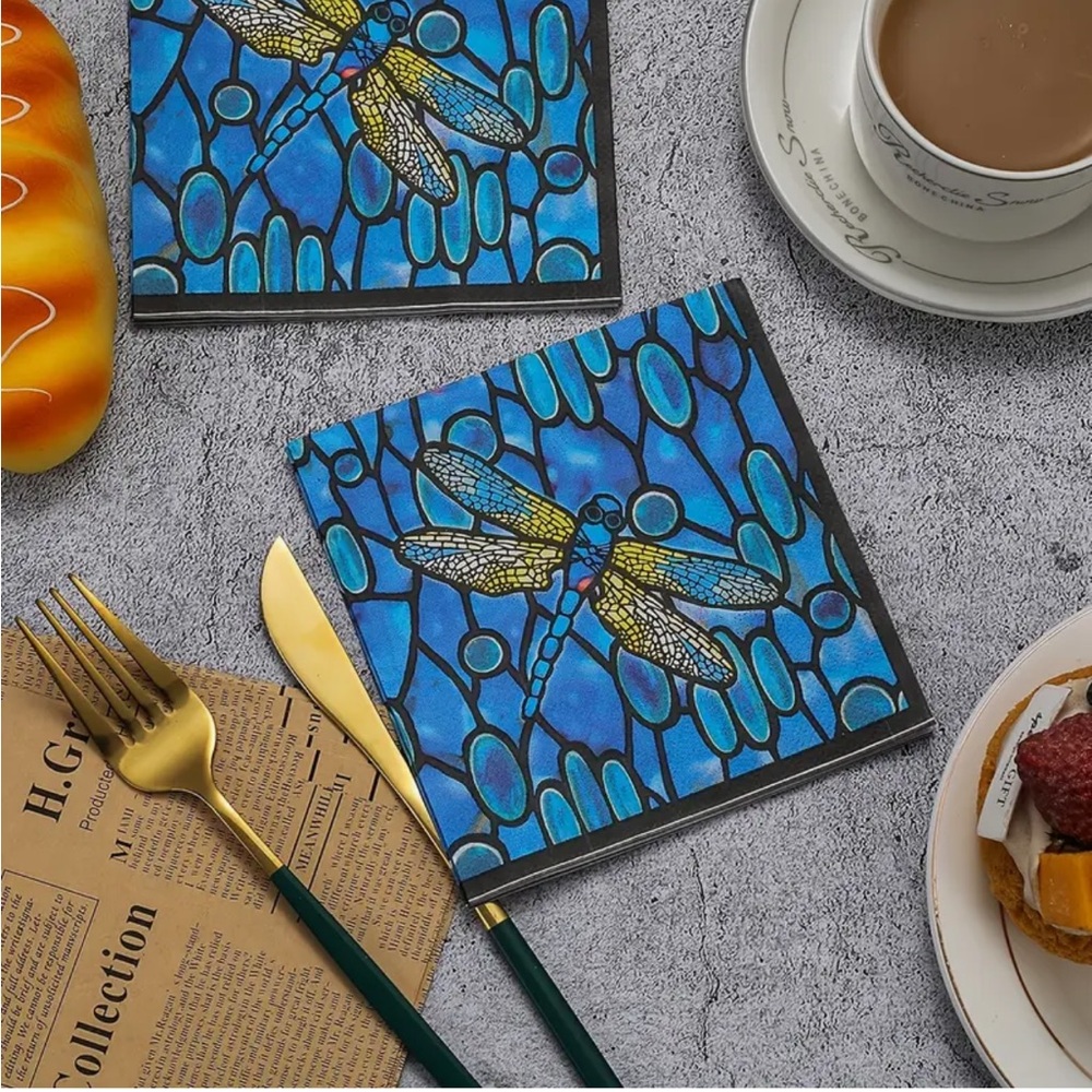 Blue Dragonfly Cocktail Beverage 3-ply Paper Napkins, 20-ct - Picture 6 of 6